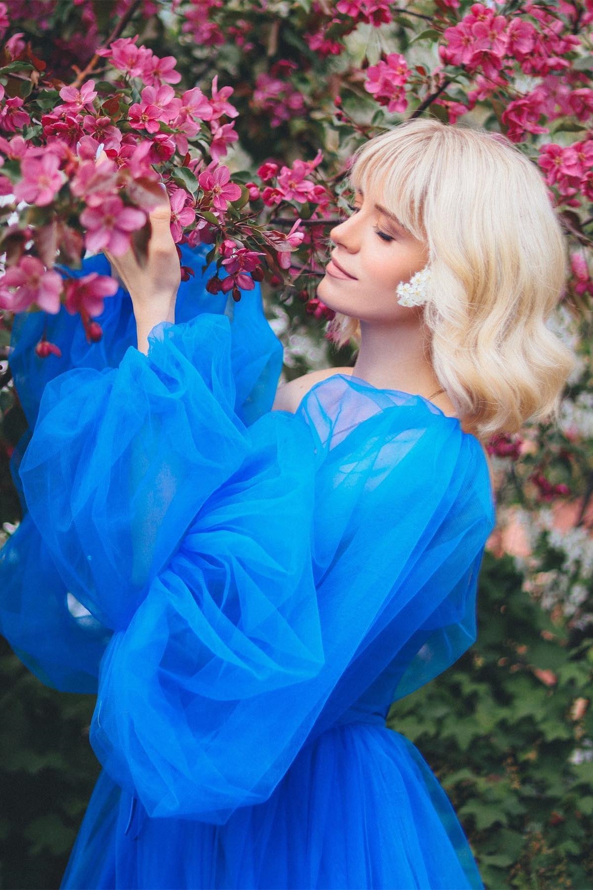 Blue Beaded Illusion Sleeves Tulle Long Prom Dress with Slit
