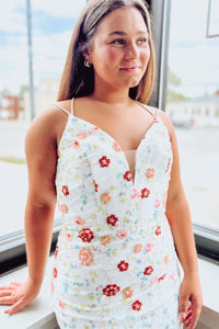 White Flower Embroideries Lace-Up Sheath Homecoming Dress