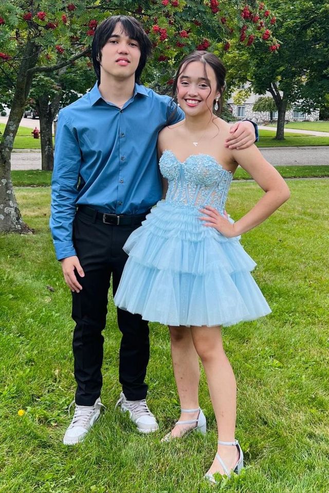 Pink Tulle Strapless A-line Multi-Layers Appliques Homecoming Dress