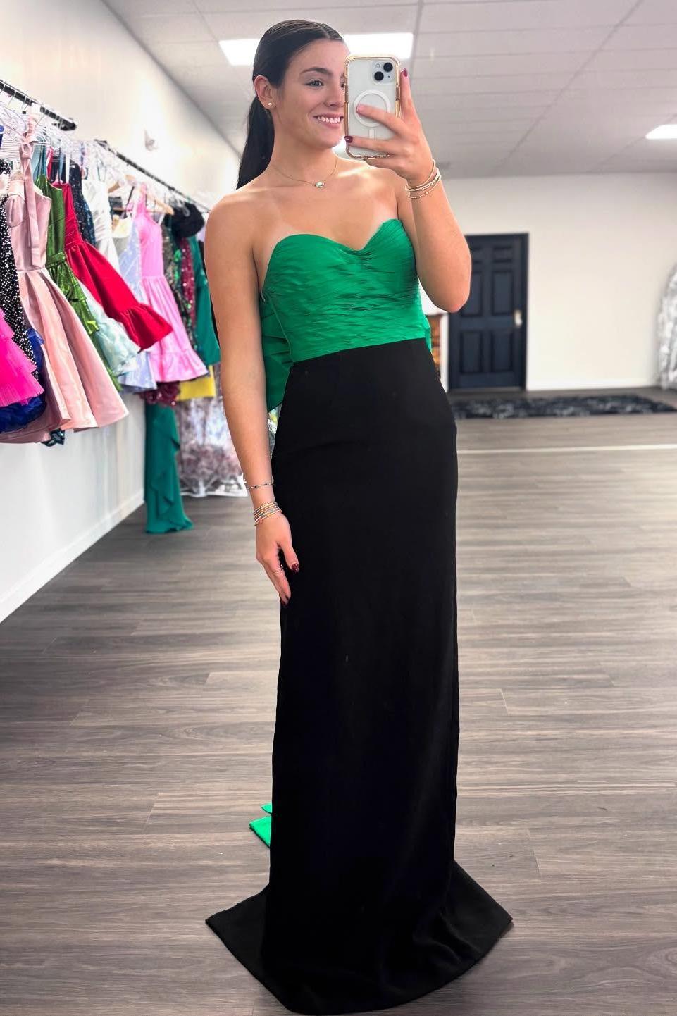 Sweetheart Green and Black Fitted Formal Dress with Bow