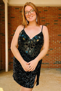 Red Mirror-Cut Sequins Halter Sheath V Neck Homecoming Dress