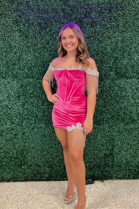 Black Beaded Velvet Off-the-Shoulder Sheath Homecoming Dress with Tassels