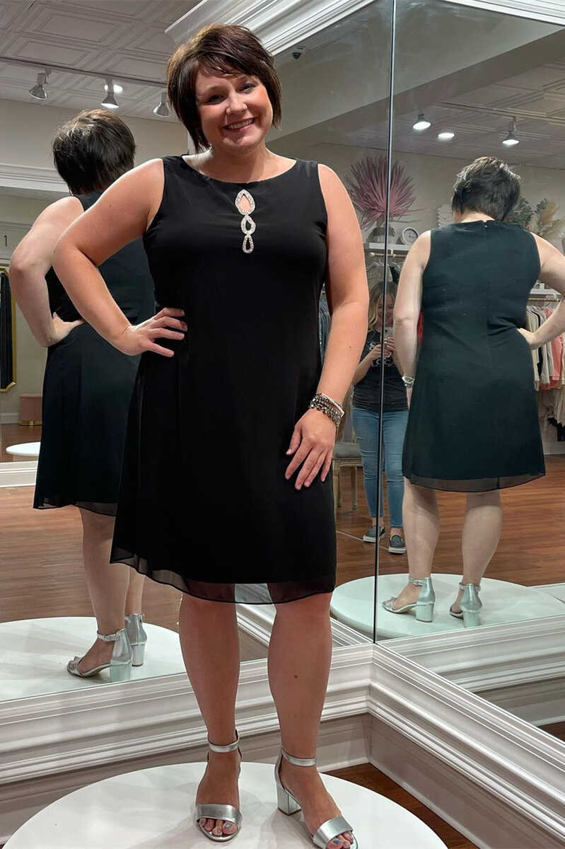 Two-Piece Black Chiffon Keyhole Short Mother of the Bride Dress