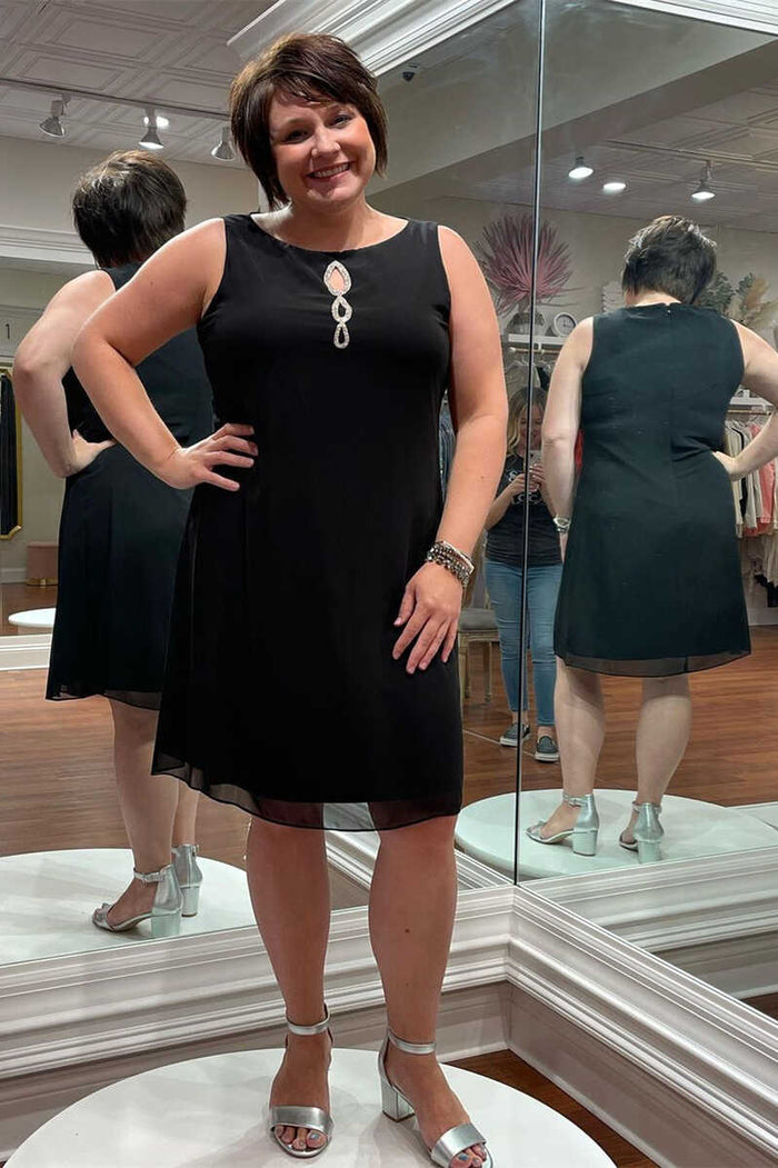 Two-Piece Black Chiffon Keyhole Short Mother of the Bride Dress