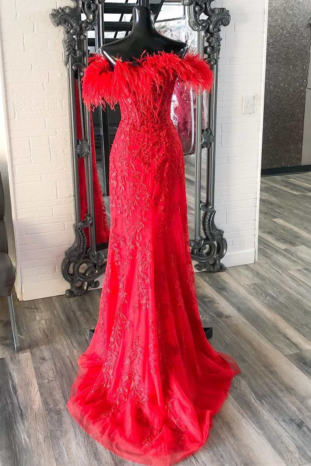 Red Appliques Feather Off-the-Shoulder Long Prom Dress with Slit