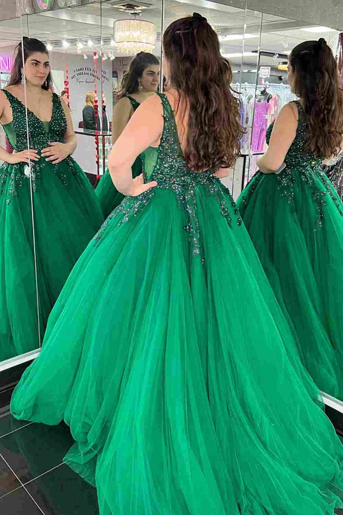 Hunter Green A-line V Neck Beaded Applique Tulle Long Prom Dress