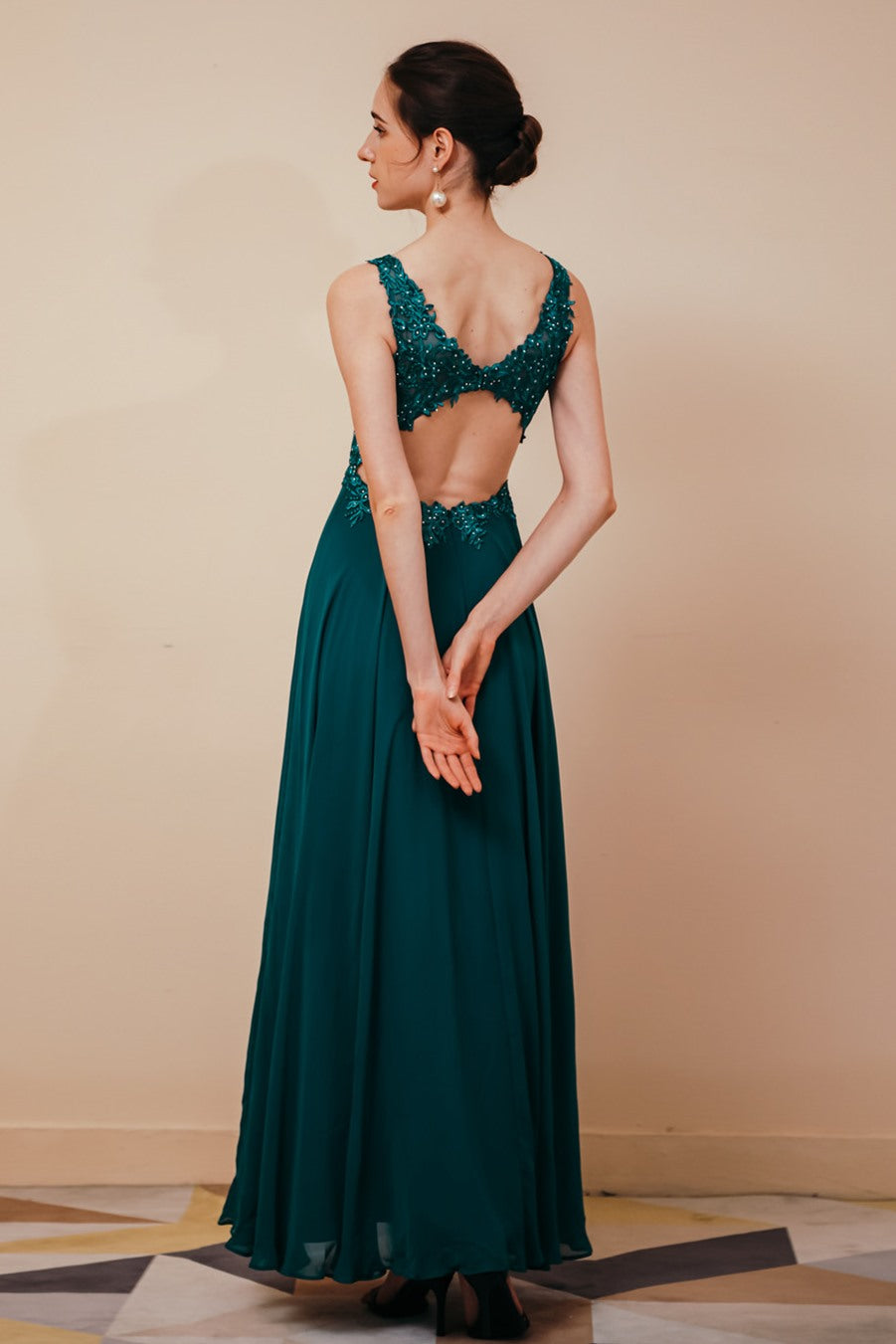Green A-line Chiffon and Lace Appliques Long Prom Dress